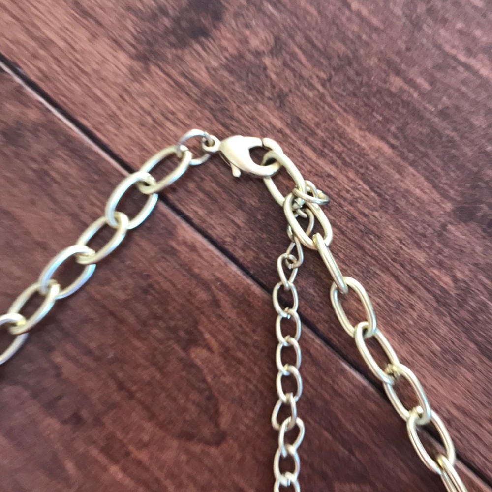 Statement necklace! - Picture 3 of 3